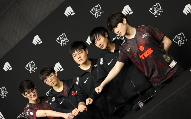 对卡拉菲奥 对卡拉菲奥